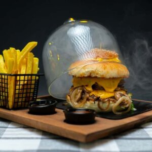 Del Gusto burger